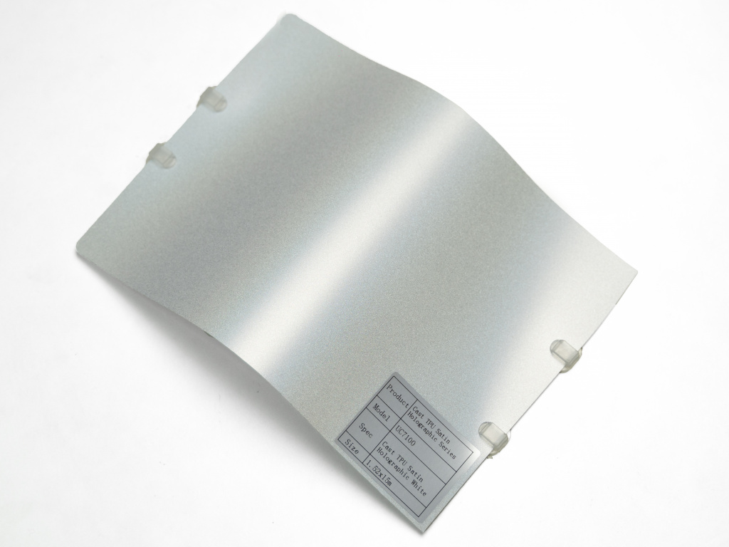 Полиуретановая пленка PPF Colors Satin Holographic White (голографический белый сатин), матовая, UC7100, 1,52×15 м