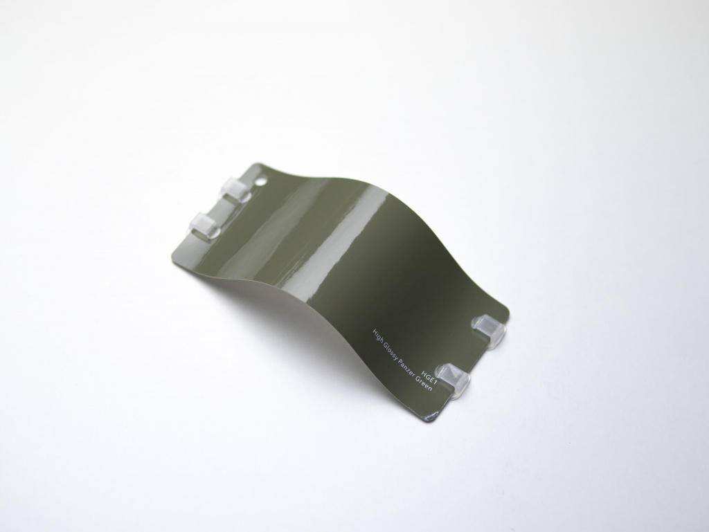 Виниловая плёнка High Glossy Panzer Green (блестящий панцер-зеленый), HGE1, 1,52×17,5 м