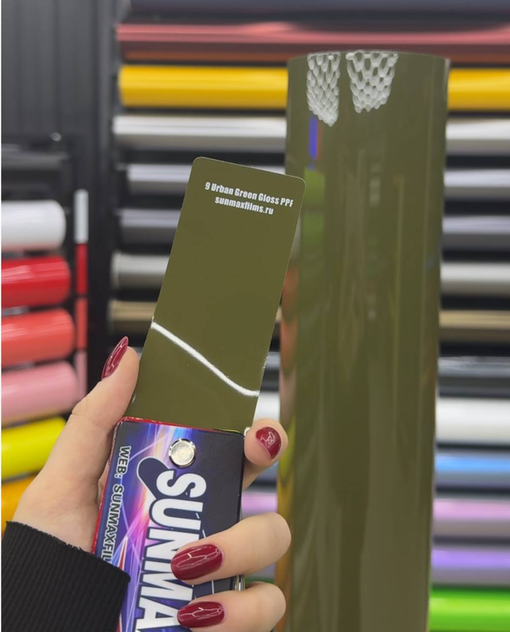 Цветная полиуретановая пленка Sunmax Urban Green Gloss PPF