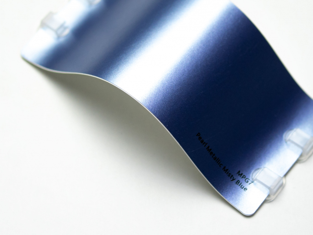 Виниловая плёнка Pearl Metallic Misty Blue (жемчужный туманный синий), MPG7, 1,52×17,5 м