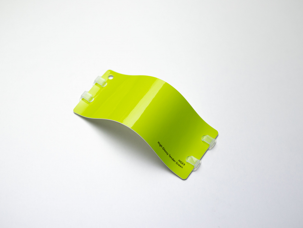 Виниловая плёнка High Glossy Tender Green (блестящий нежно-зеленый), HGE9, 1,52×17,5 м